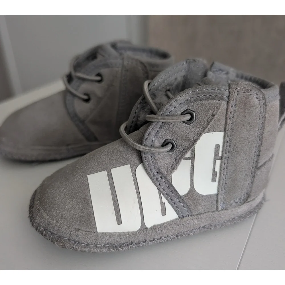 UGG wrap little